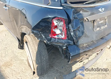 2011 Mini Cooper z USA, uszkodzony, nr VIN WMWSU3C59BTX96719